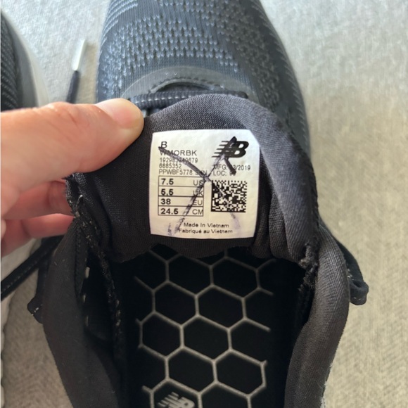 New Balance Fresh Foam More Black - Picture 5 of 5